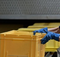 高效物流新标杆】精准选择周转箱的5大黄金法则：让您的仓储效率提升40%