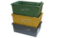 塑料周转箱与金属周转箱在材质上和使用上及价格有何区别？